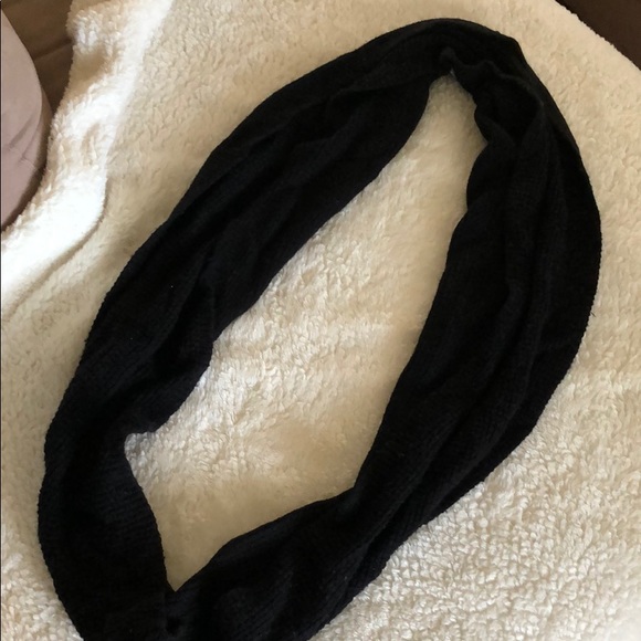 J Crew Infinity Scarf - Picture 1 of 2